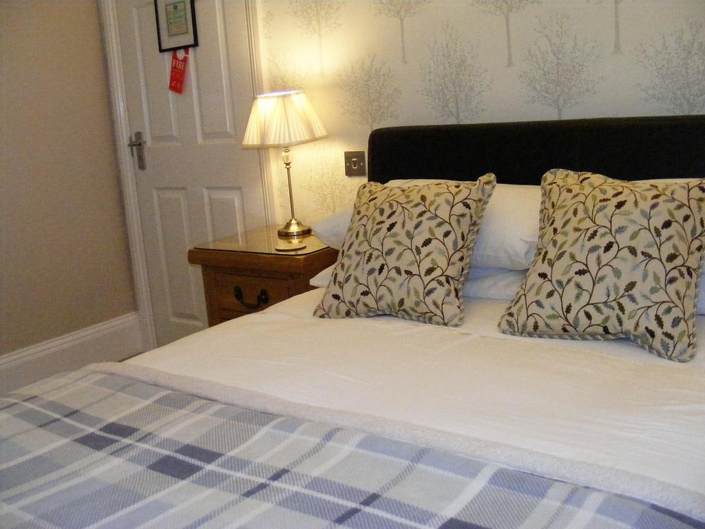 Birchleigh Guest House Grange-over-Sands Exterior foto